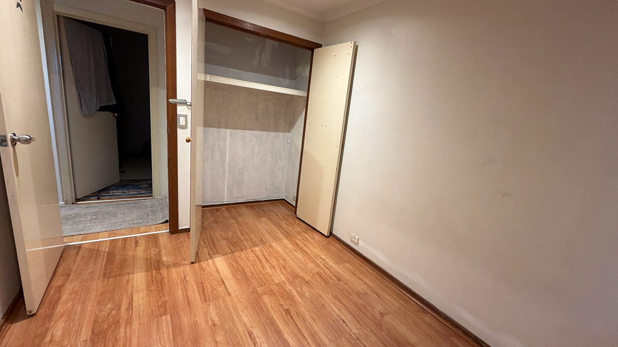 Furnished single room for a lady photo 2