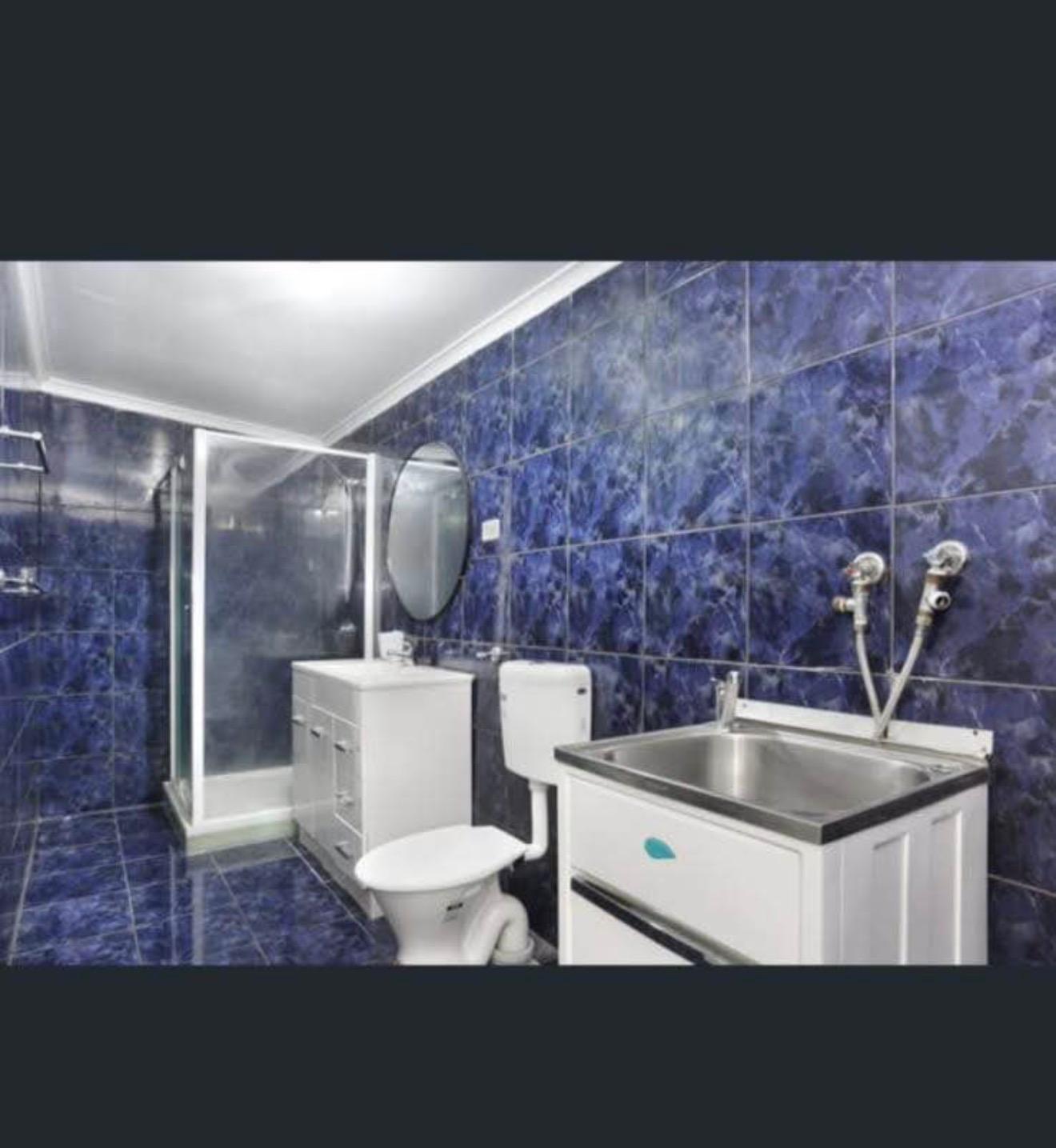 Fully furnished room in a 2-bedroom granny flat photo 1